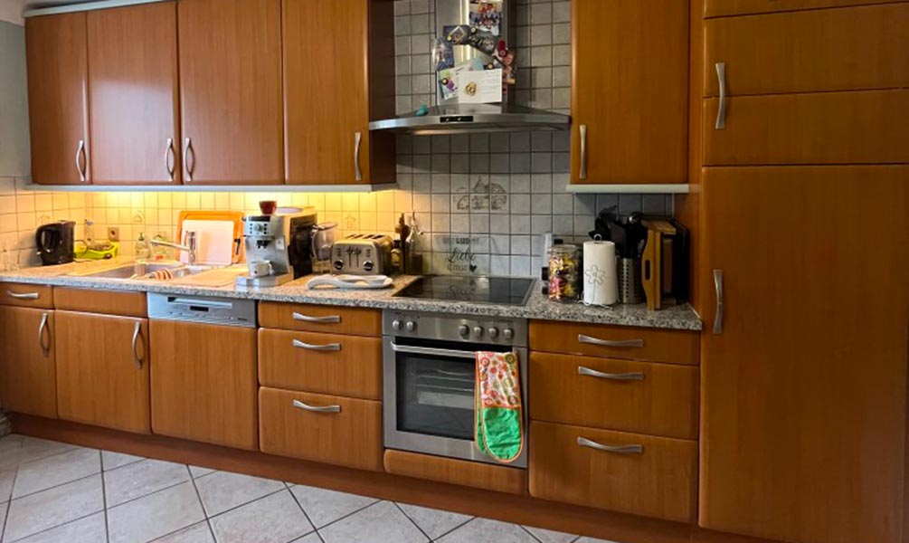 Szafki przed oklejeniem