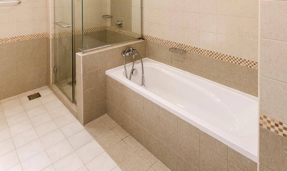 Łazienka przed oklejeniem