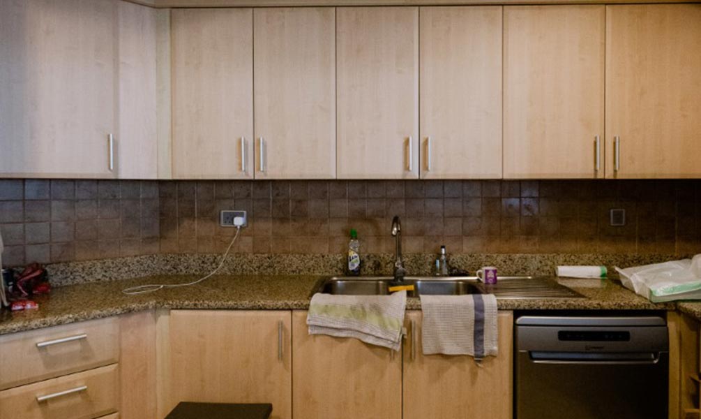 Blat kuchenny przed oklejeniem